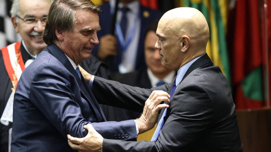 Moraes nega devolução de passaporte a Bolsonaro por falta de comprovação de convite de Trump