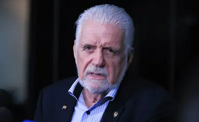 Jaques Wagner sugere que Lula amplie diálogo com a população