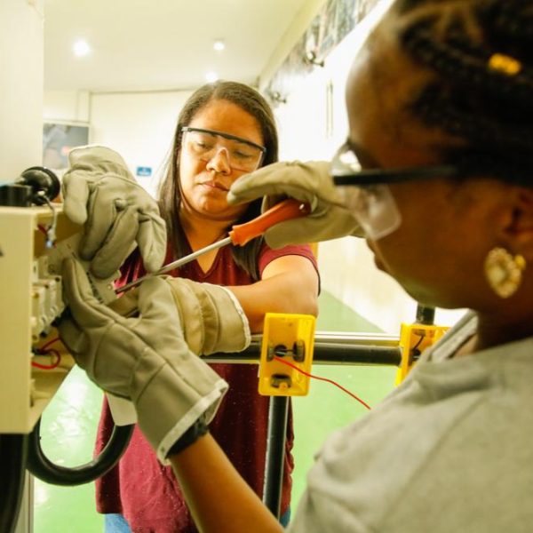 Salvador: Prefeitura abre inscrições para curso Reformar é com Elas